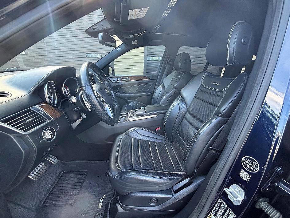 Used 2015 Mercedes-Benz ML 63 AMG 4MATIC image 13