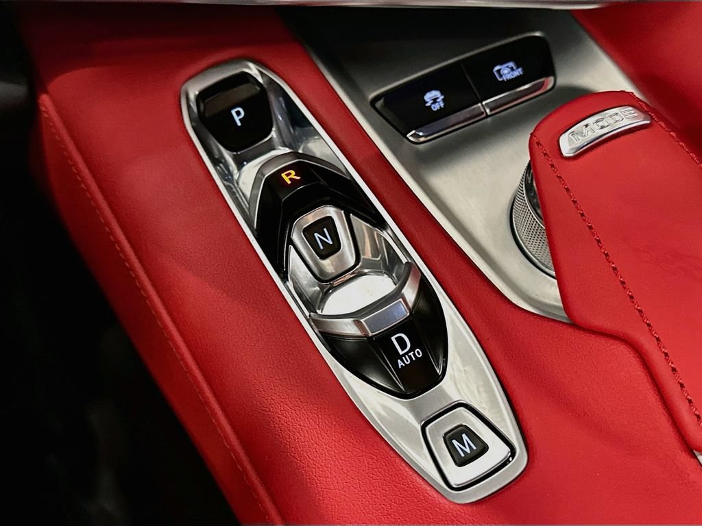 Used 2024 Chevrolet Corvette Stingray Preferred Conv w/ 2LT RWD image 17