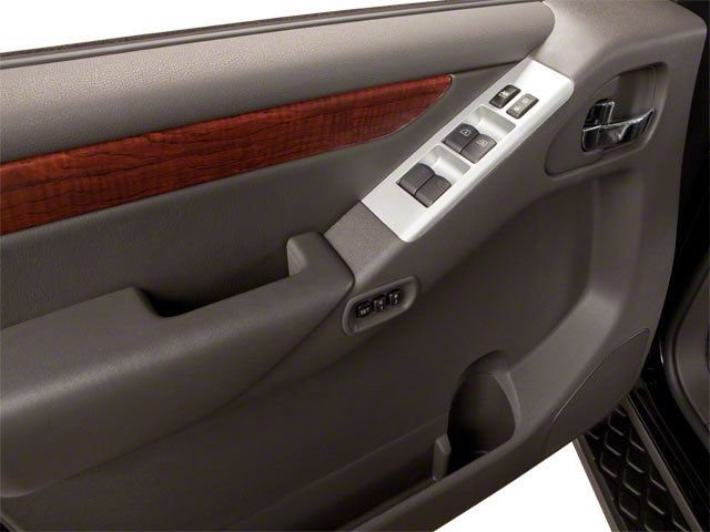 Used 2010 Nissan Pathfinder LE w/ Navigation Pkg AWD/4WD image 12