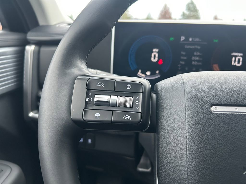 Used 2024 Hyundai Santa Fe SE image 17