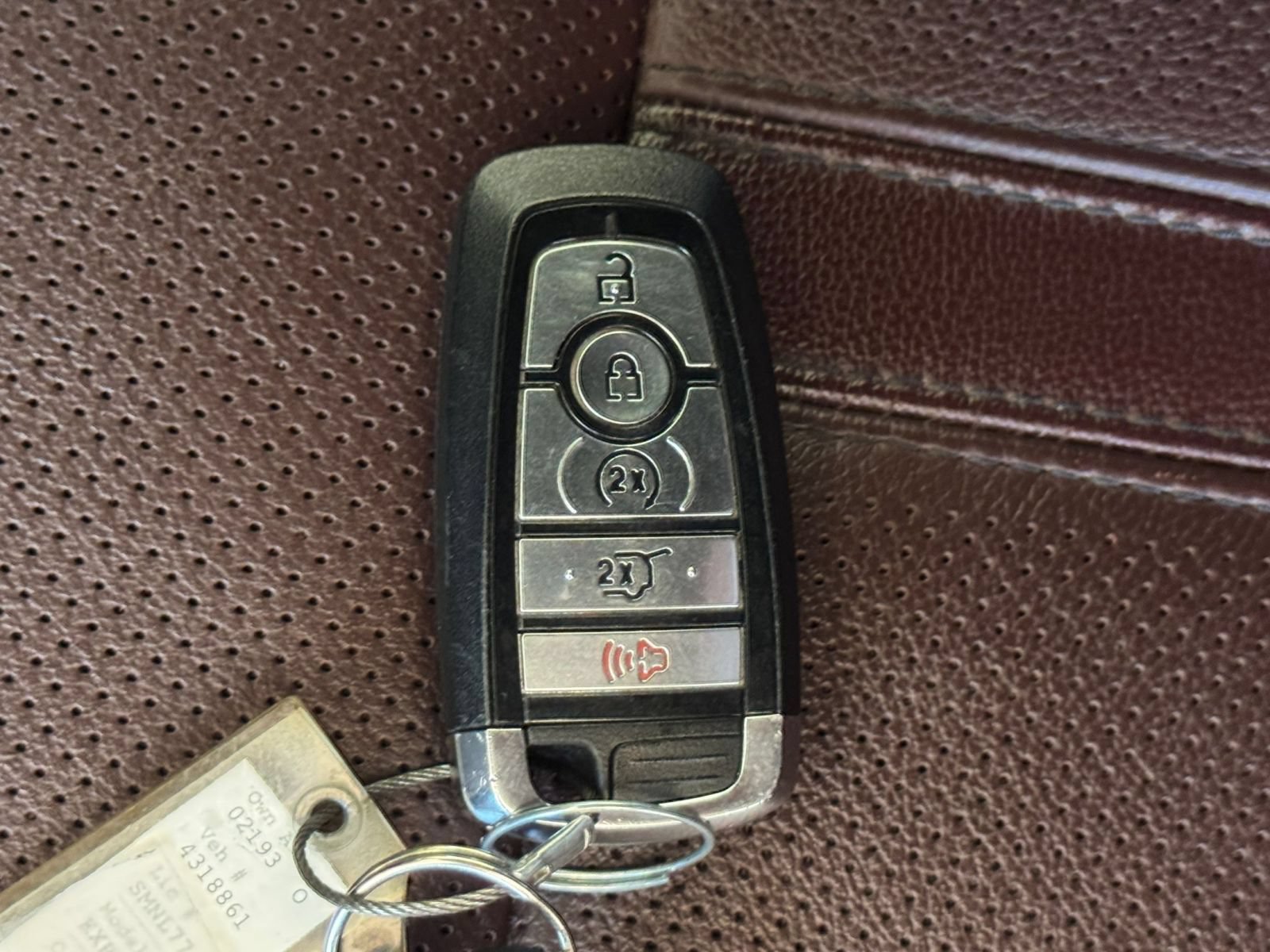 Used 2024 Ford Expedition Limited AWD/4WD image 27
