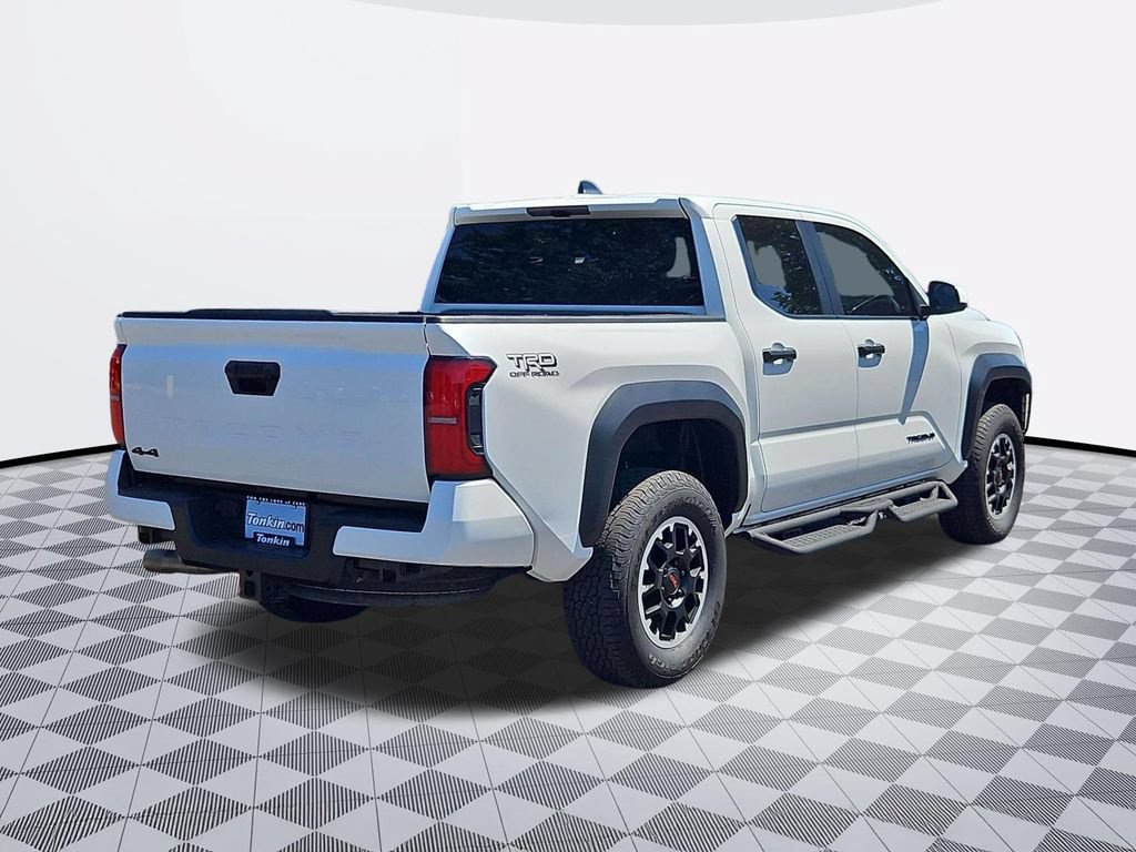 Used 2024 Toyota Tacoma TRD Off-Road AWD/4WD image 6