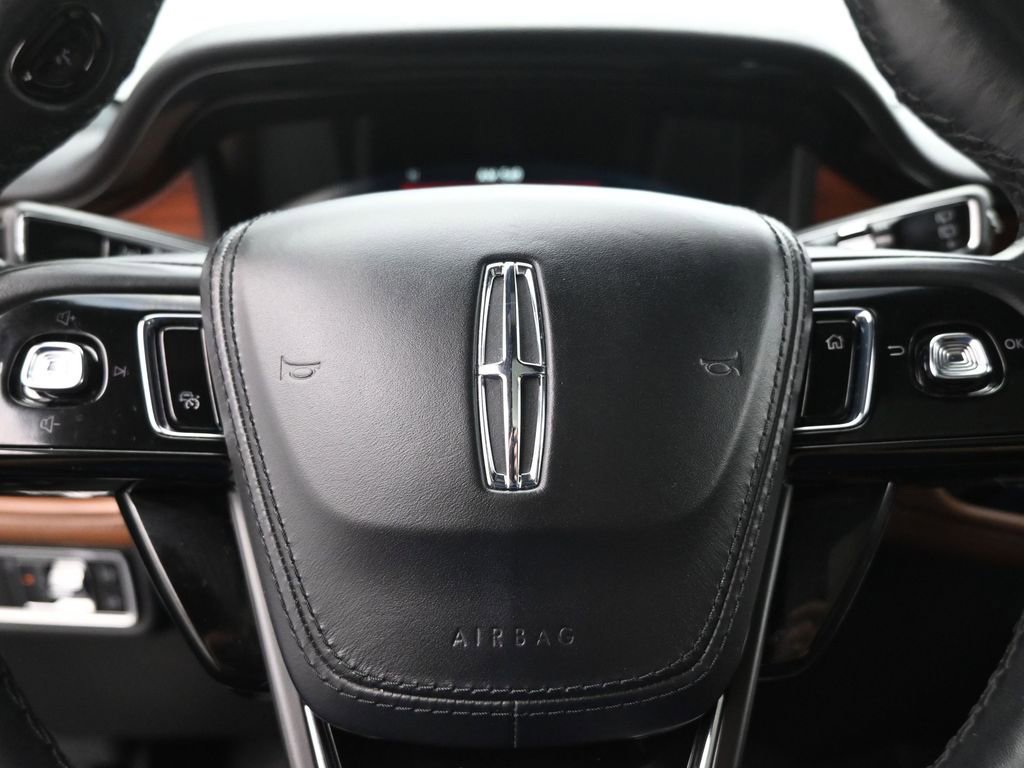 Used 2022 Lincoln Aviator Reserve w/ Equipment Group 201A AWD/4WD image 10