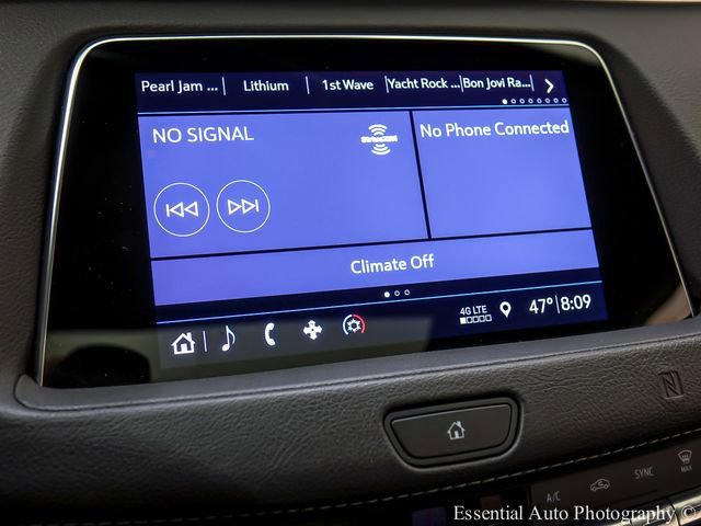 Used 2019 Cadillac XT4 Premium Luxury w/ Cold Weather Package FWD image 15