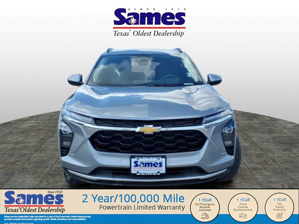Used 2024 Chevrolet Trax LT w/ Driver Confidence Package FWD image 8