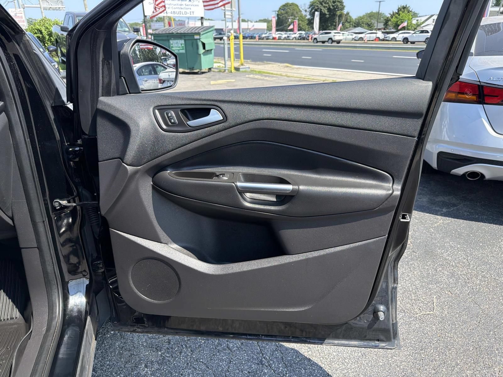 Used 2018 Ford Escape SEL AWD/4WD image 14