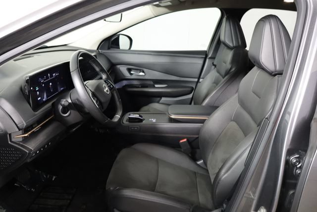 Used 2023 Nissan Ariya AWD image 14