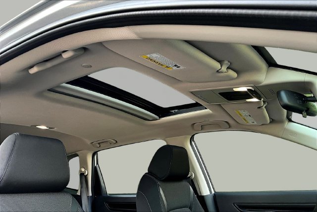 Used 2025 Honda CR-V EX image 28