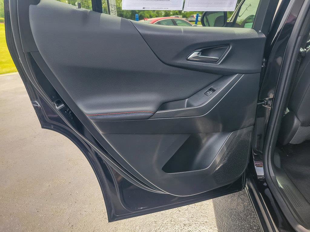 Certified 2025 Chevrolet Equinox RS FWD image 23