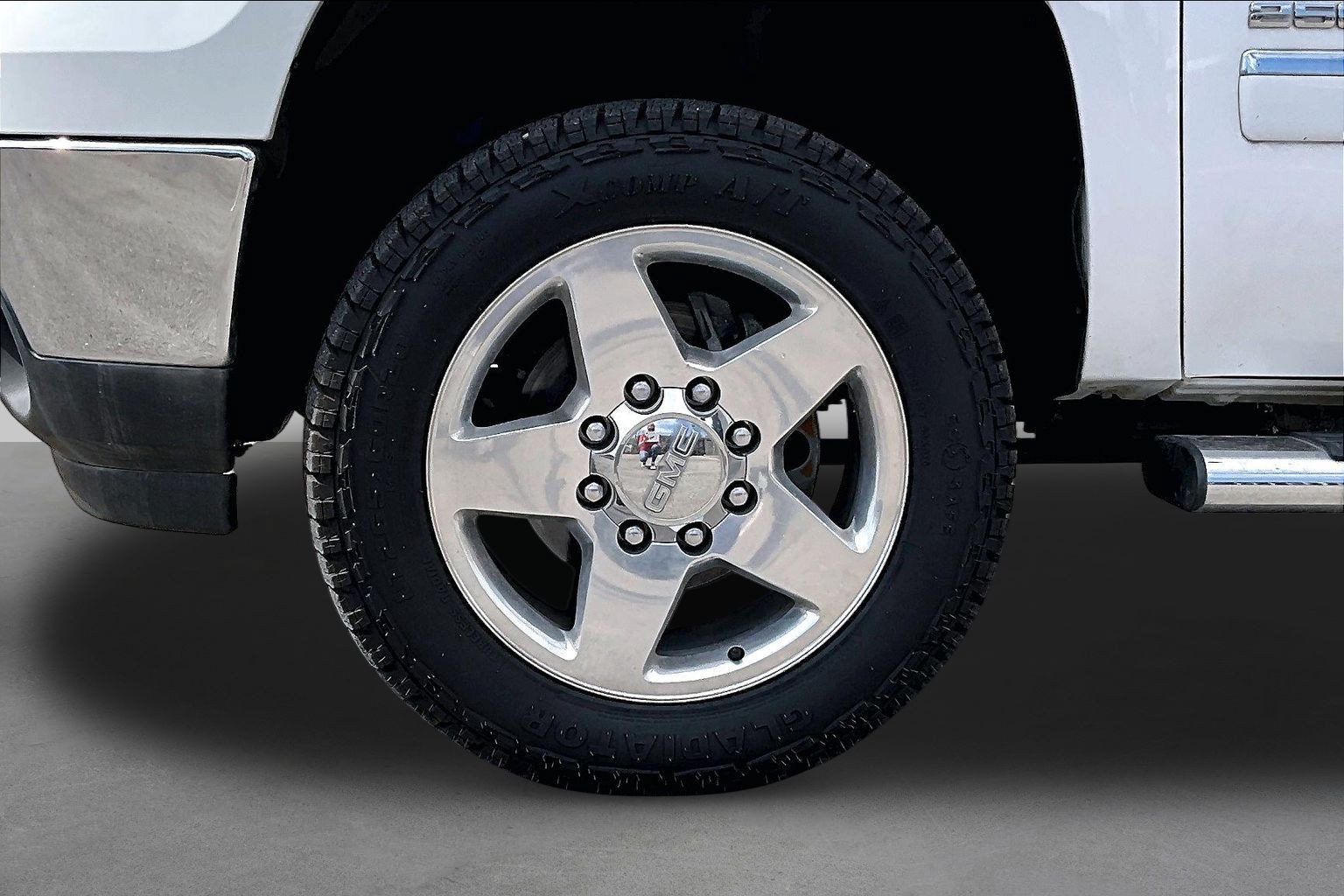 Used 2014 GMC Sierra 2500 SLE w/ Texas Edition AWD/4WD image 8