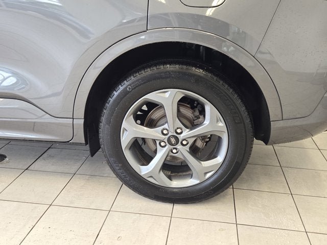 Used 2024 Ford Escape ST-Line w/ Tech Pack #1 AWD/4WD image 13
