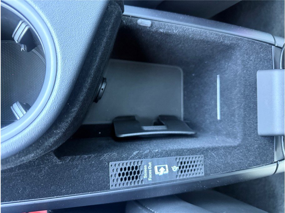 Used 2020 Porsche Taycan 4S image 23