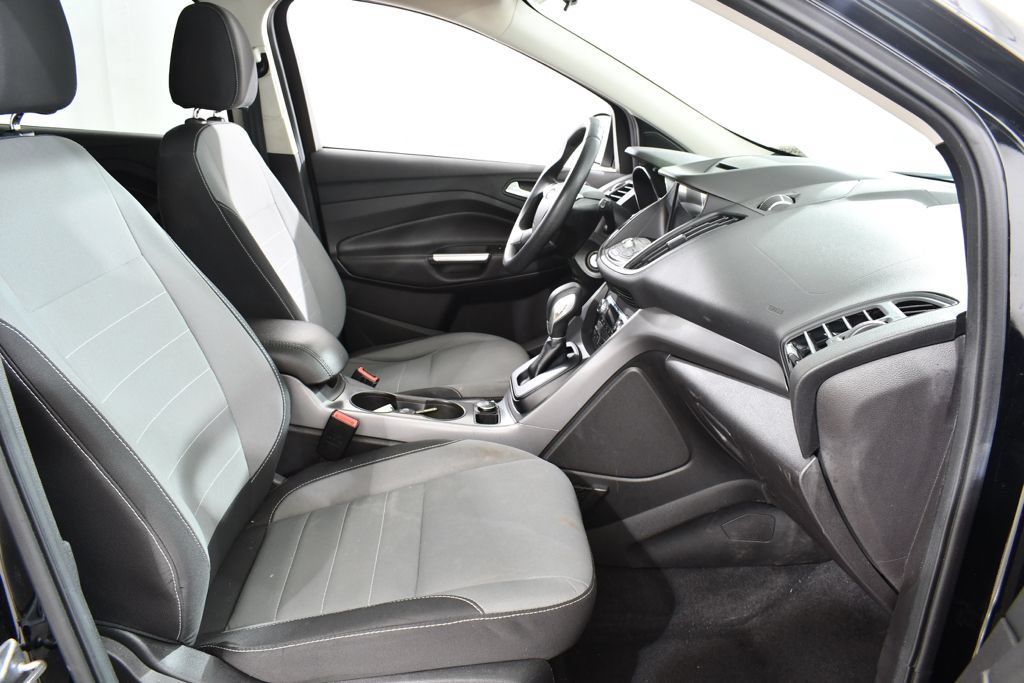 Used 2016 Ford Escape SE w/ Equipment Group 201A AWD/4WD image 10