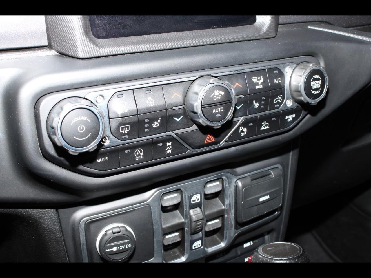 Used 2021 Jeep Gladiator Mojave AWD/4WD image 31