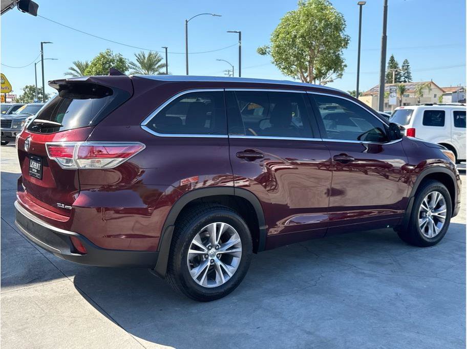 Used 2015 Toyota Highlander XLE AWD/4WD image 41