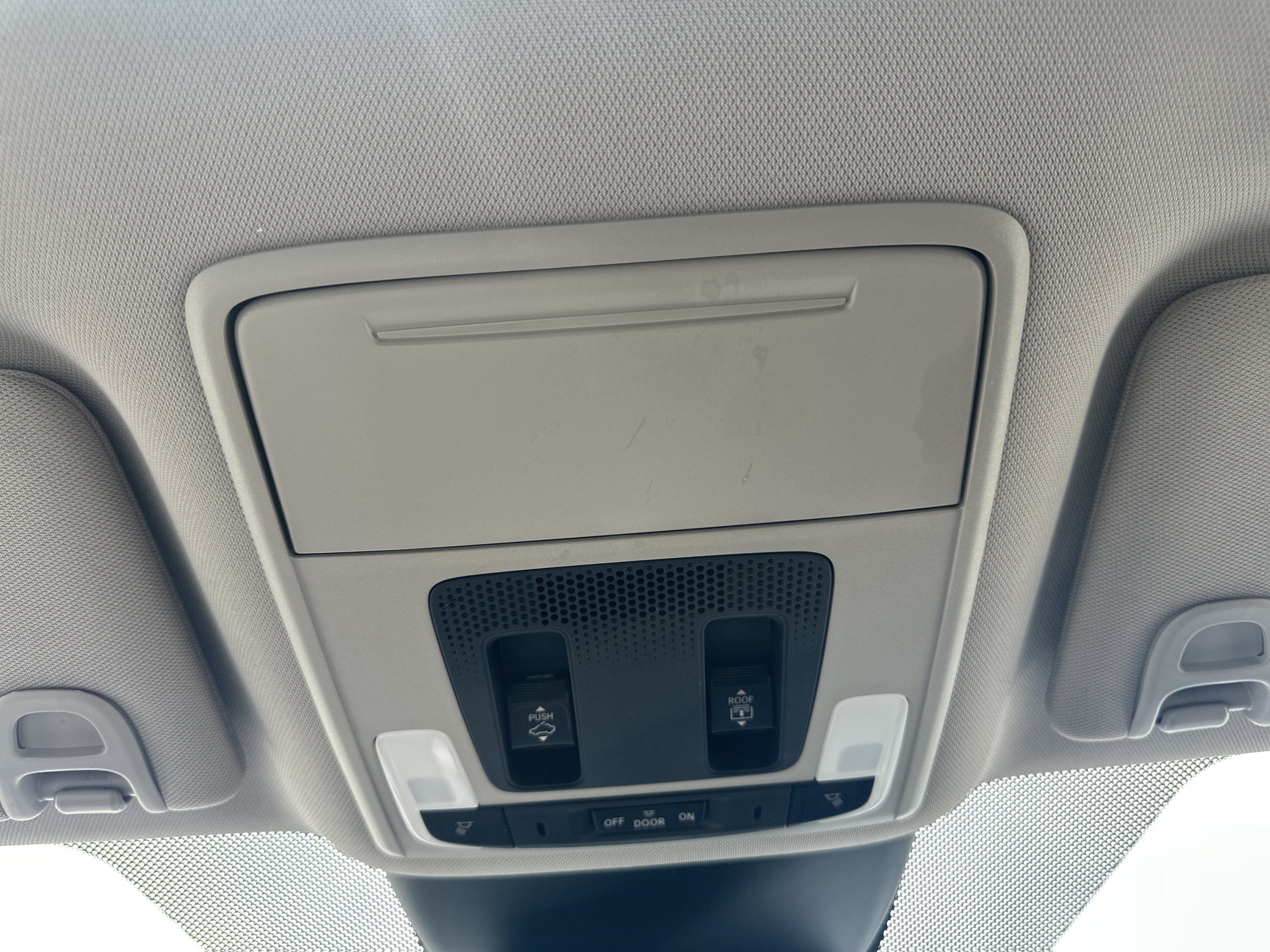 Used 2023 Honda Pilot Touring image 34