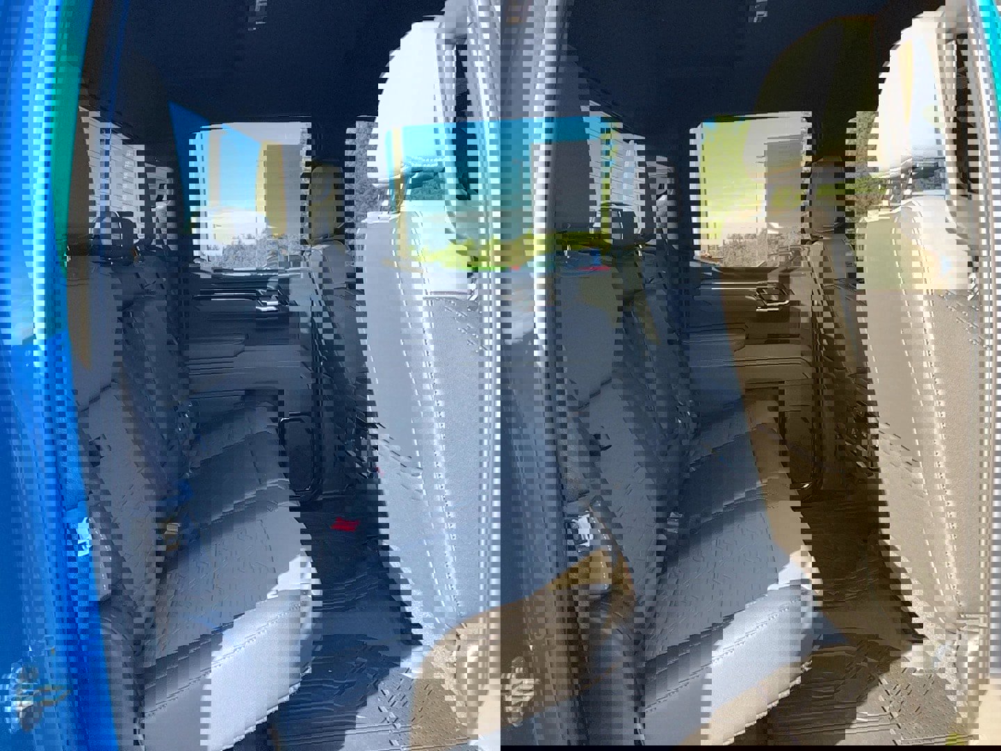 Used 2022 Chevrolet Silverado 1500 ZR2 image 26