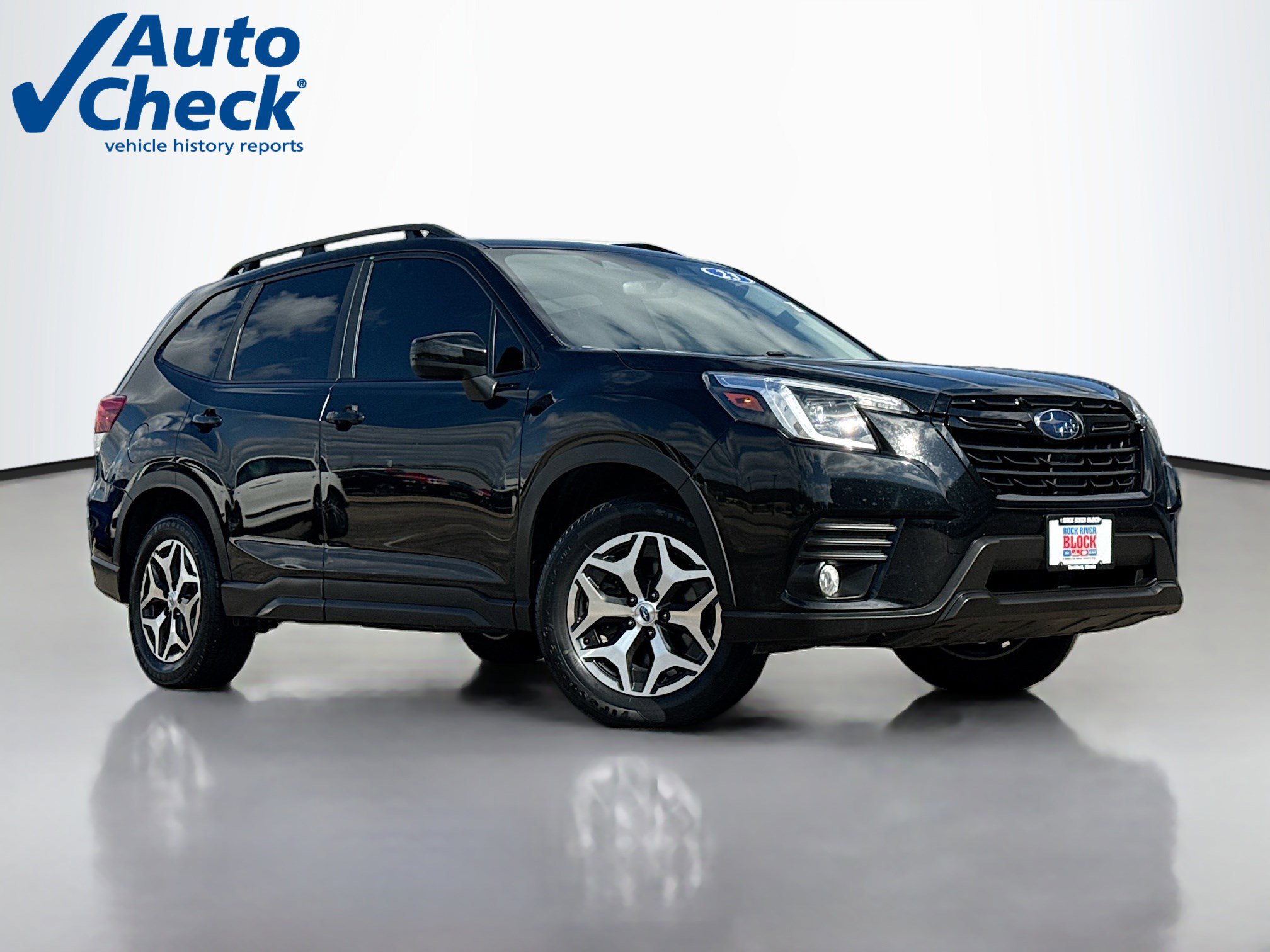 Used 2023 Subaru Forester Premium AWD/4WD image 1