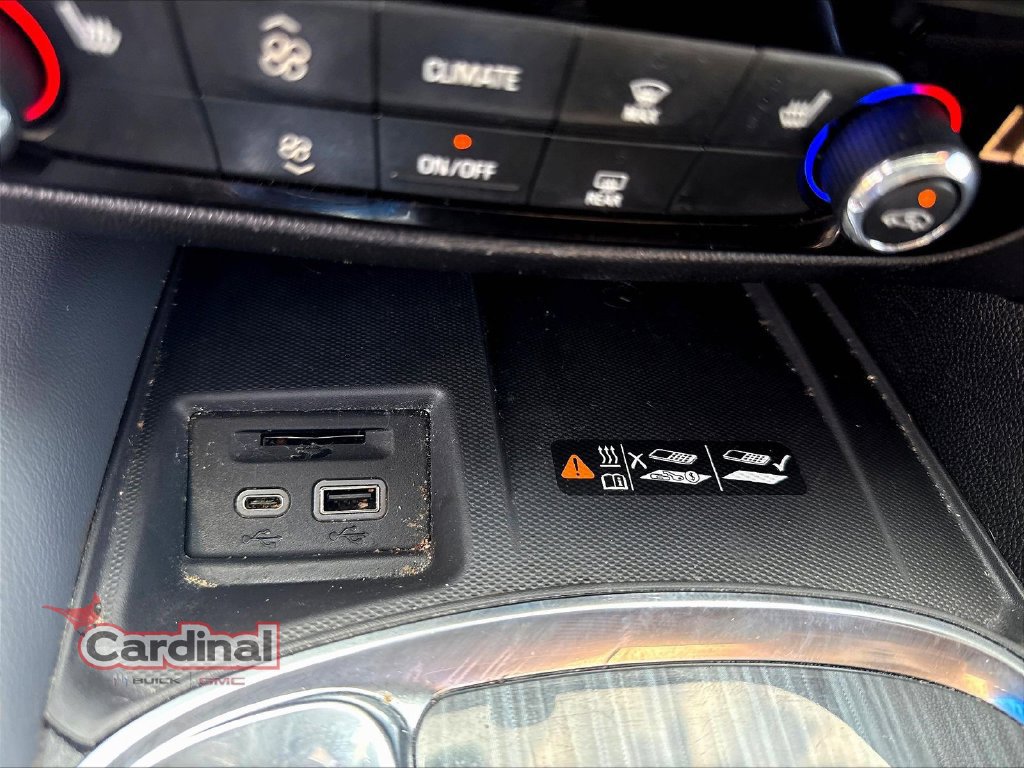 Used 2023 Buick Enclave Essence w/ Sport Touring Edition FWD image 19