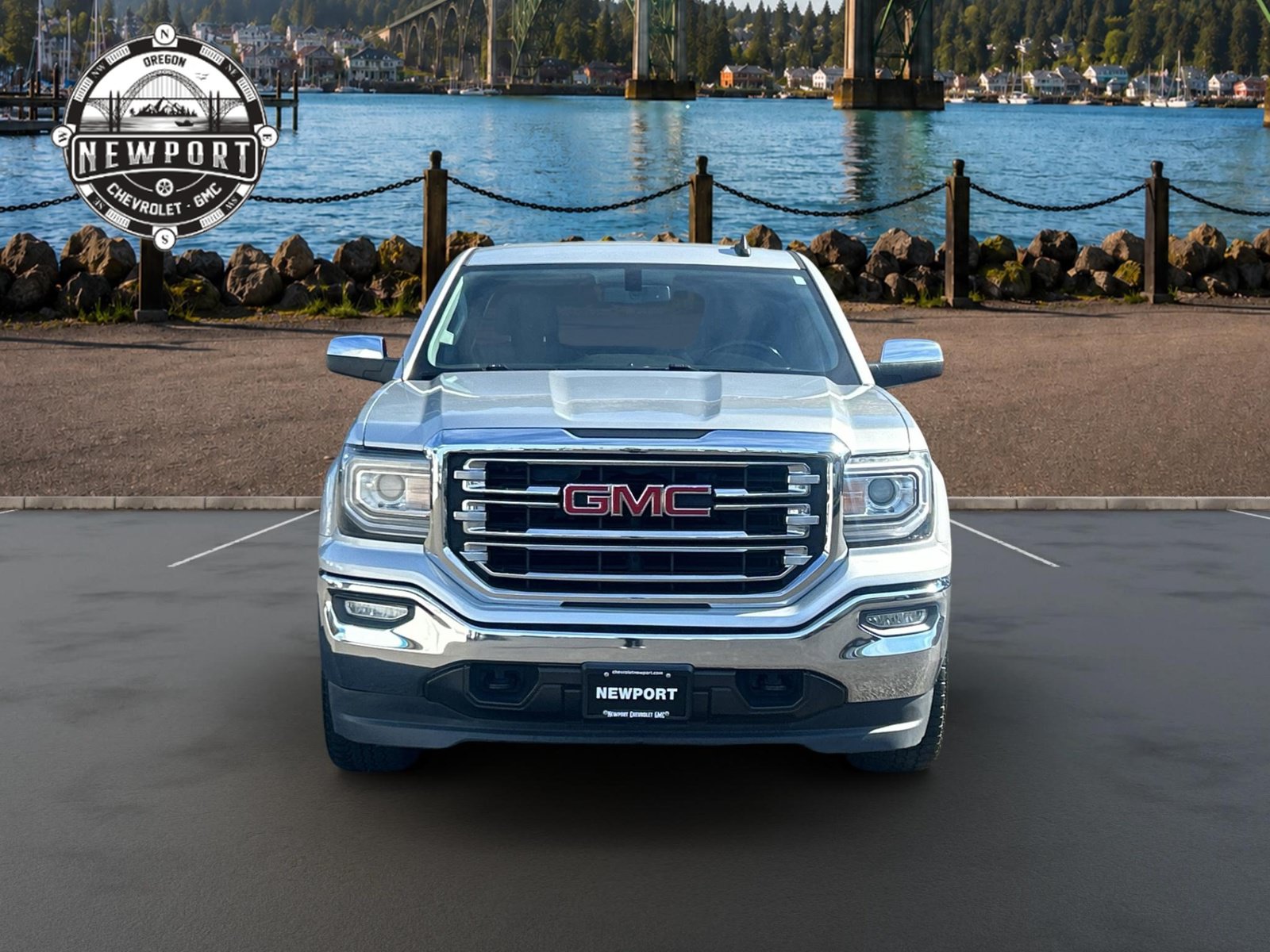 Used 2018 GMC Sierra 1500 SLT w/ SLT Premium Package AWD/4WD image 2