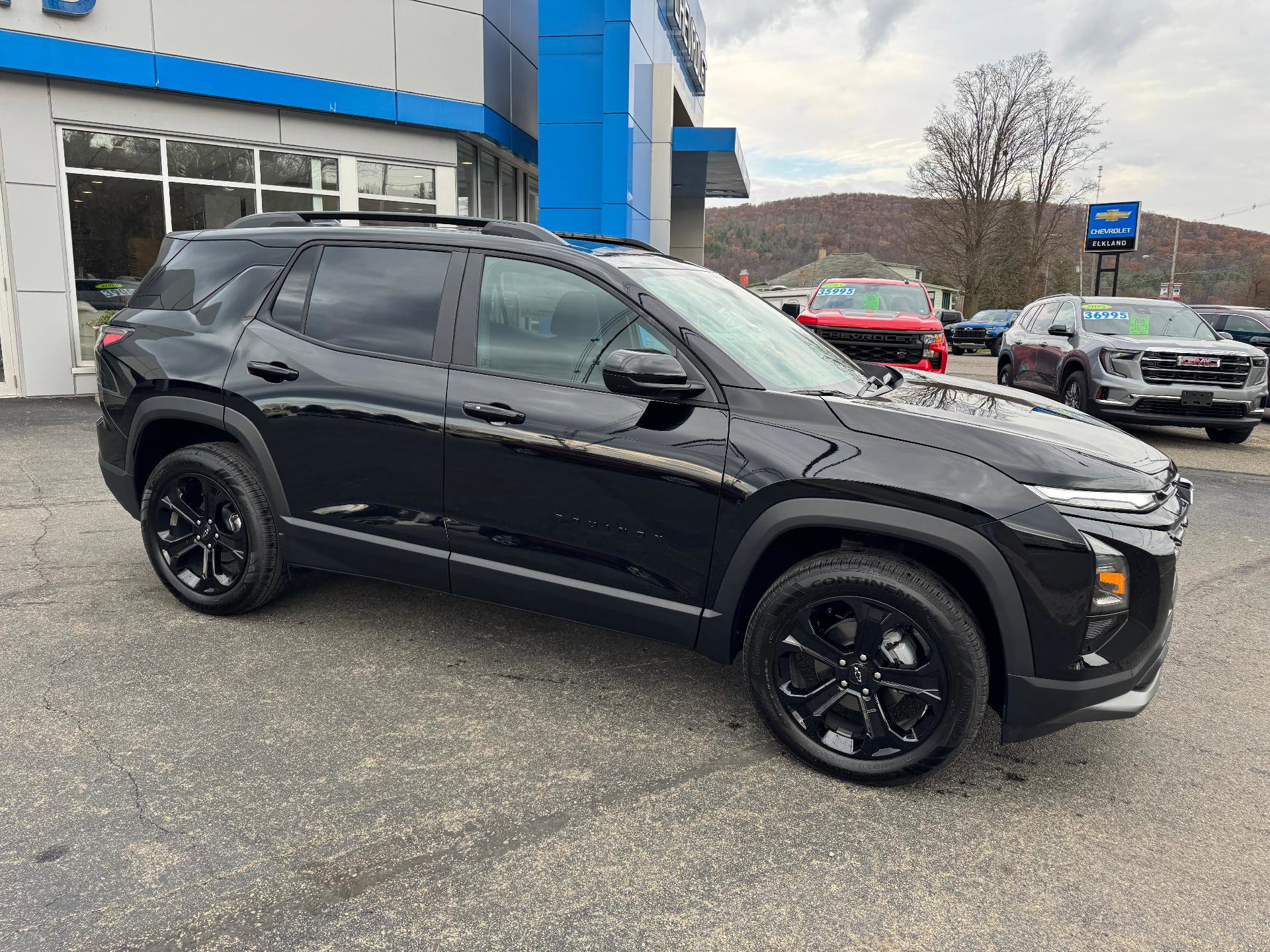 New 2026 Chevrolet Equinox LT w/ Midnight Edition image 8