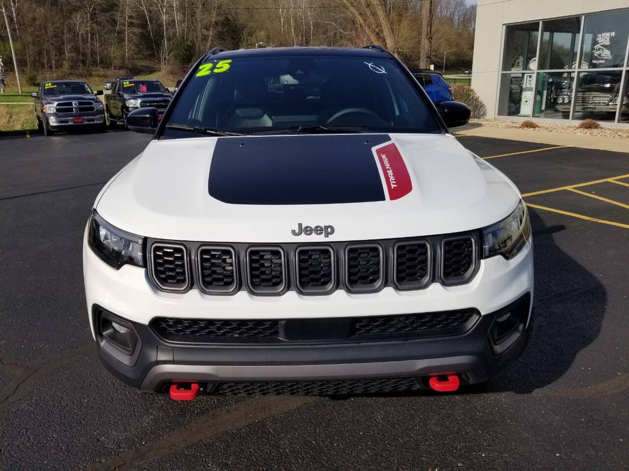 Certified 2025 Jeep Compass Trailhawk w/ Trailer Tow Group AWD/4WD image 2
