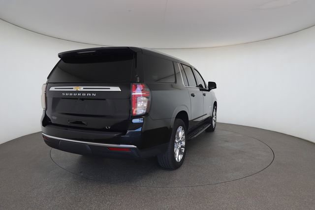 Used 2023 Chevrolet Suburban LT w/ LT Signature Plus Package AWD/4WD image 17