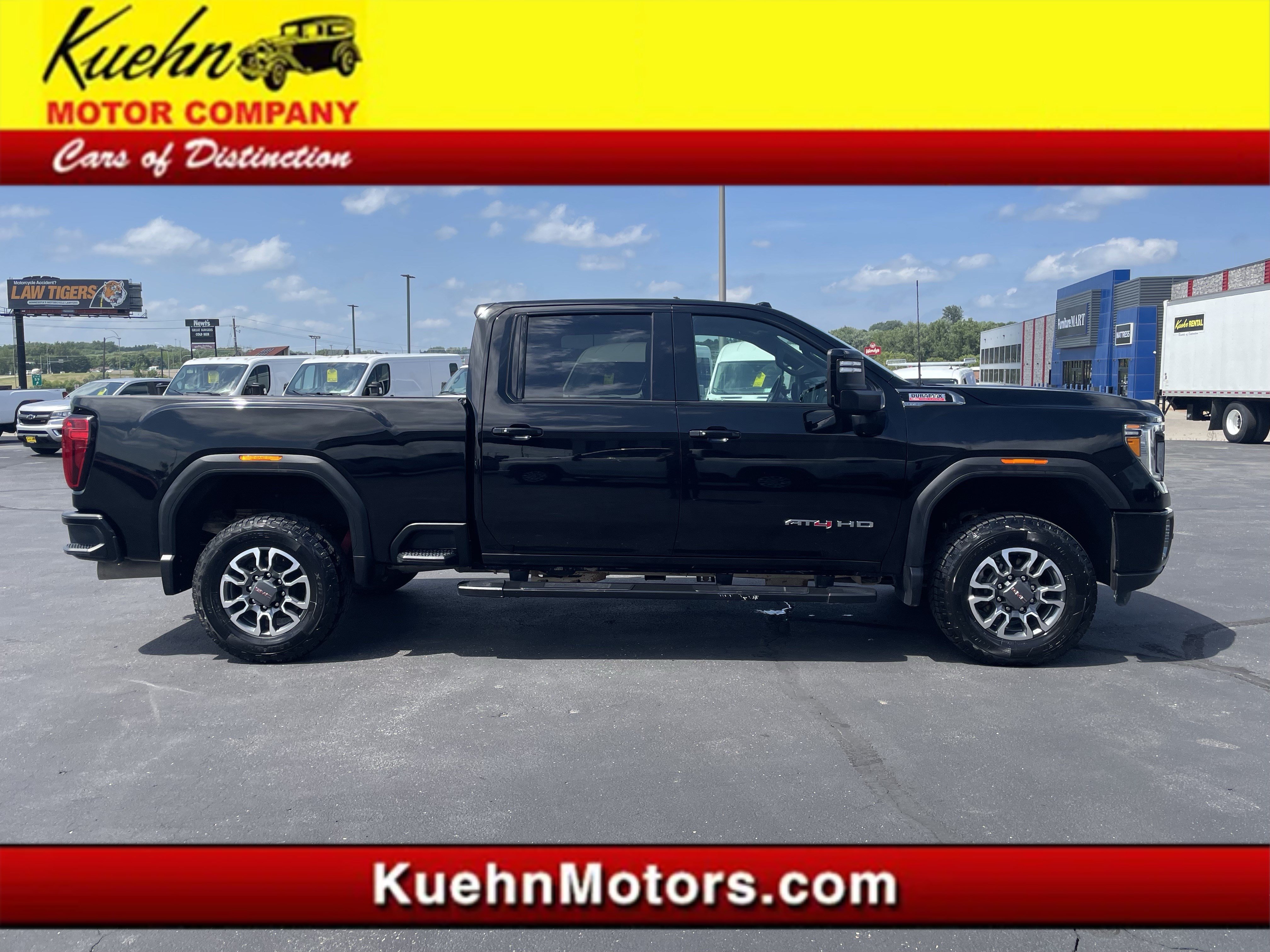 Used 2021 GMC Sierra 2500 AT4 w/ AT4 Preferred Package AWD/4WD image 1
