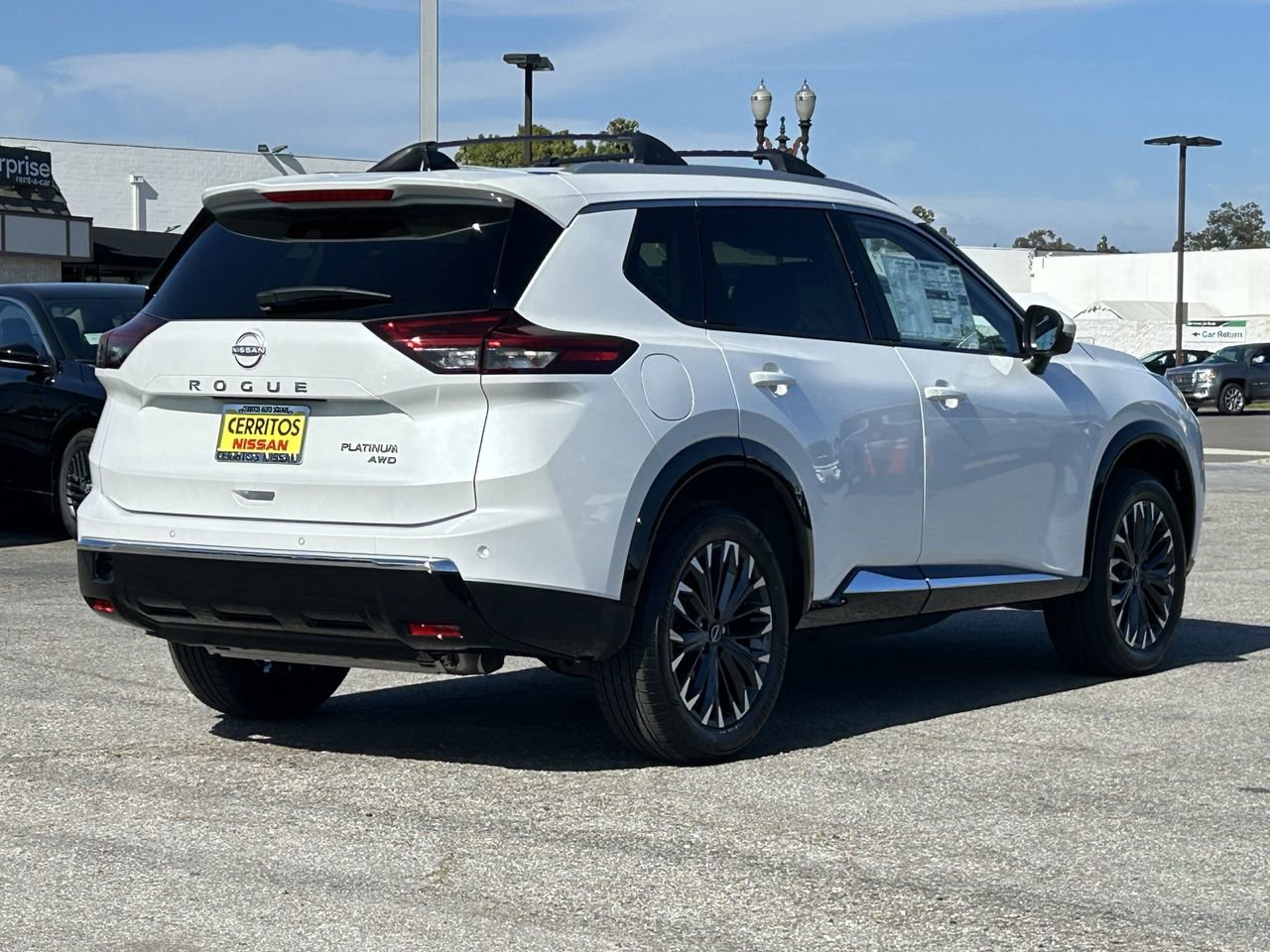 New 2026 Nissan Rogue Platinum image 4