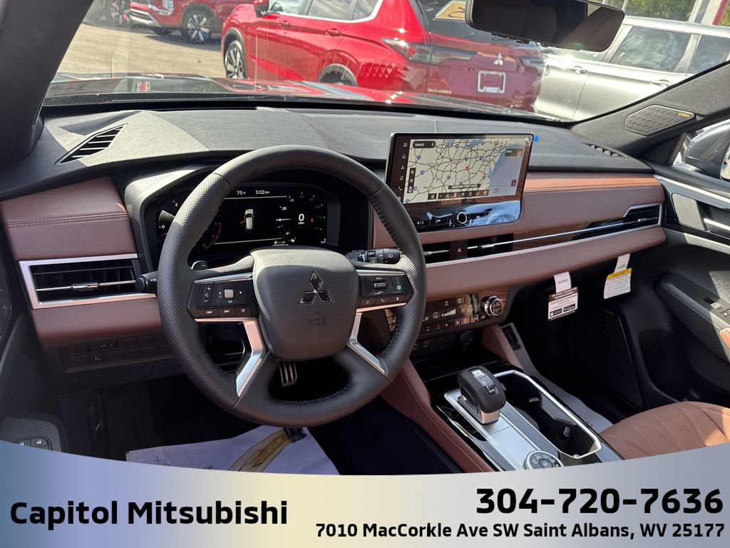 New 2025 Mitsubishi Outlander SEL image 15