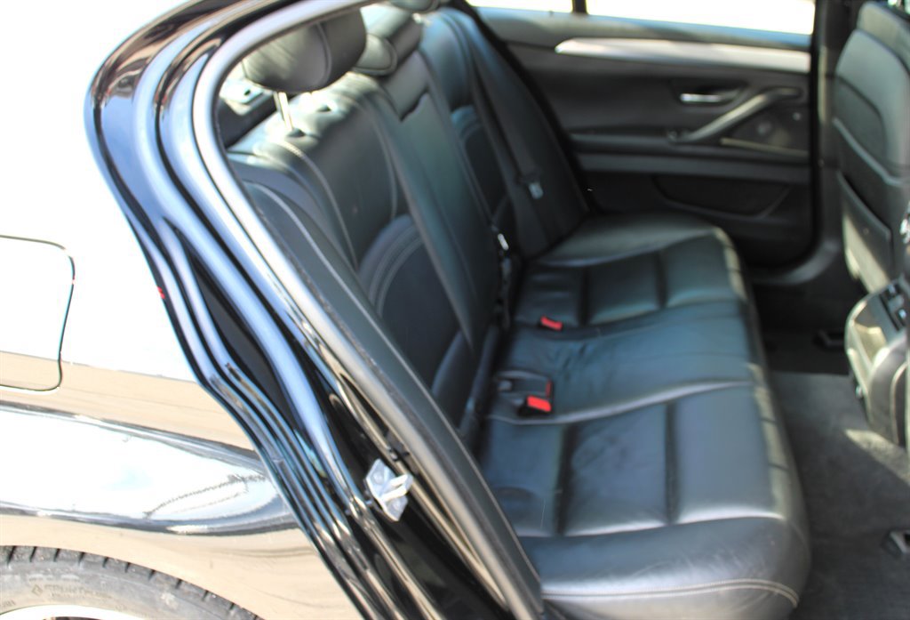 Used 2016 BMW 550i Sedan RWD image 19
