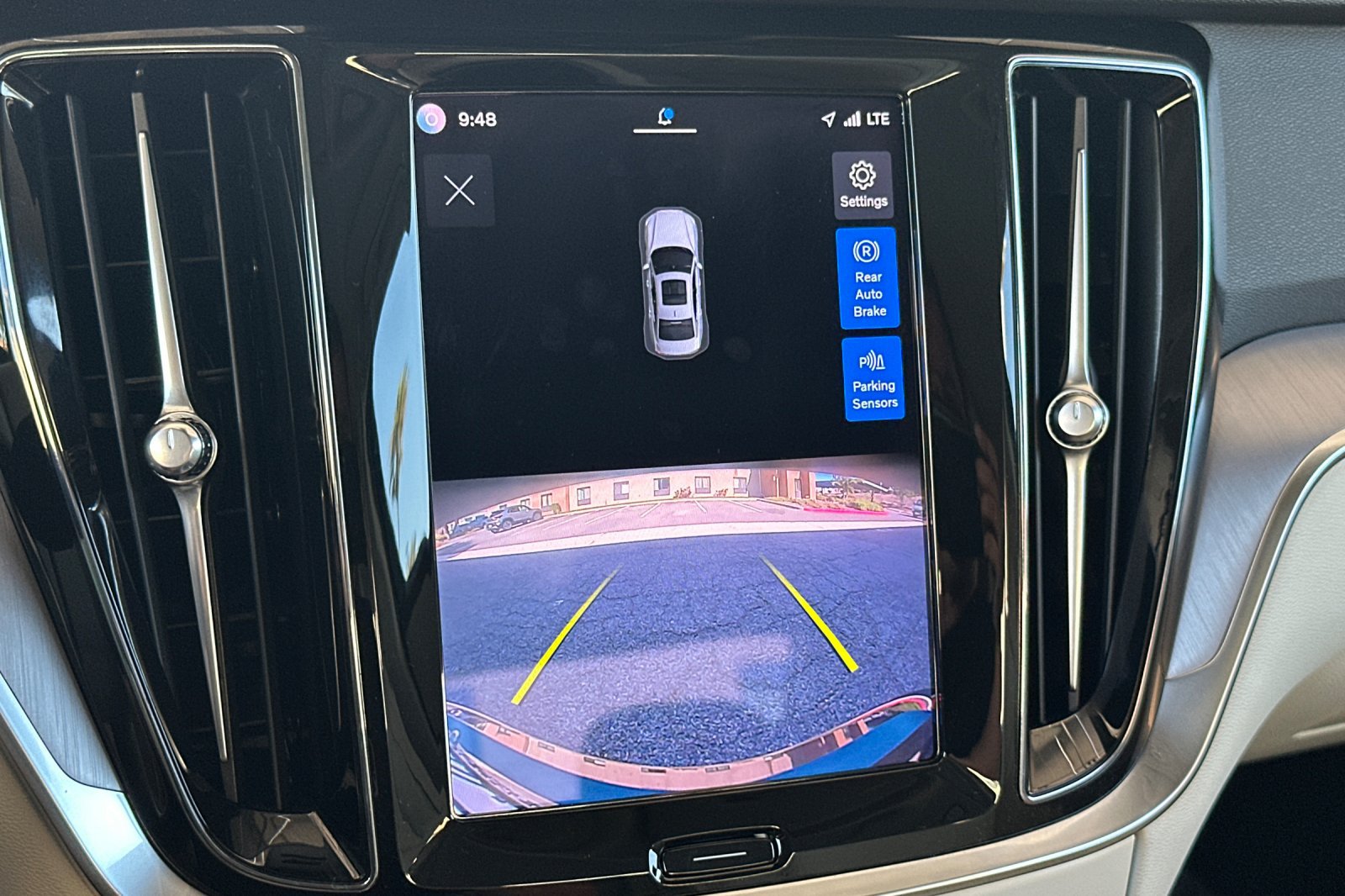 Certified 2023 Volvo S60 B5 Core w/ Climate Package FWD image 22
