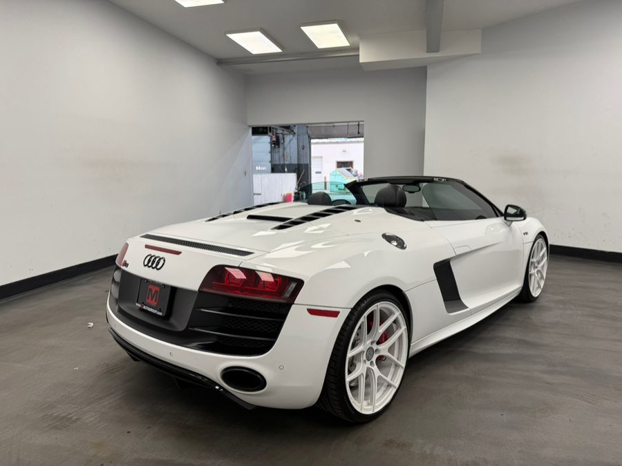 Used 2011 Audi R8 V10 AWD/4WD image 22