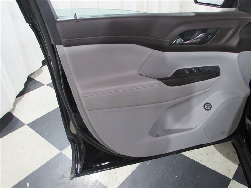 Used 2023 GMC Acadia SLT AWD/4WD image 22