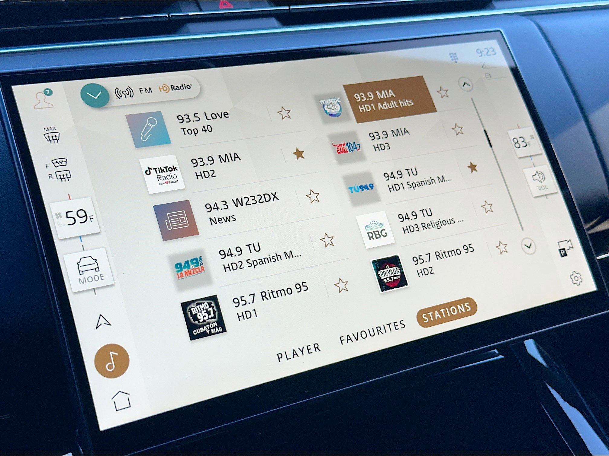 Used 2025 Land Rover Range Rover Sport Dynamic SE image 15