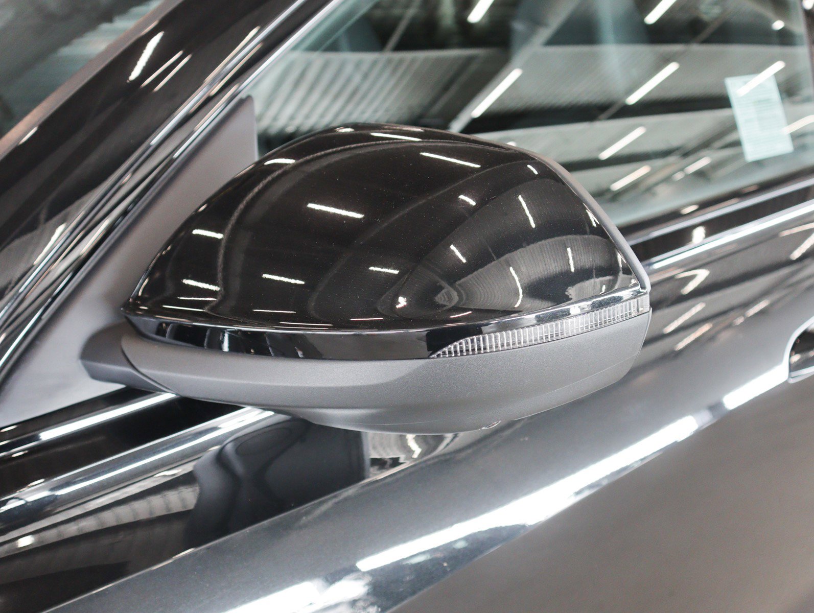 Used 2023 Audi Q8 Premium Plus w/ Premium Plus Package image 29