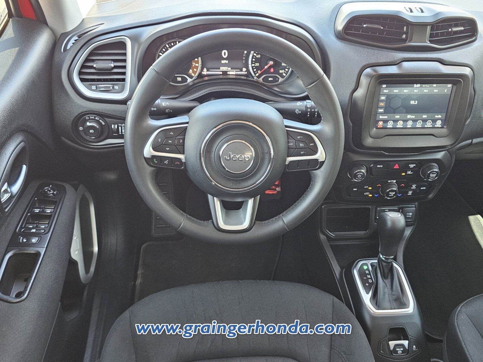 Used 2021 Jeep Renegade Latitude FWD image 12