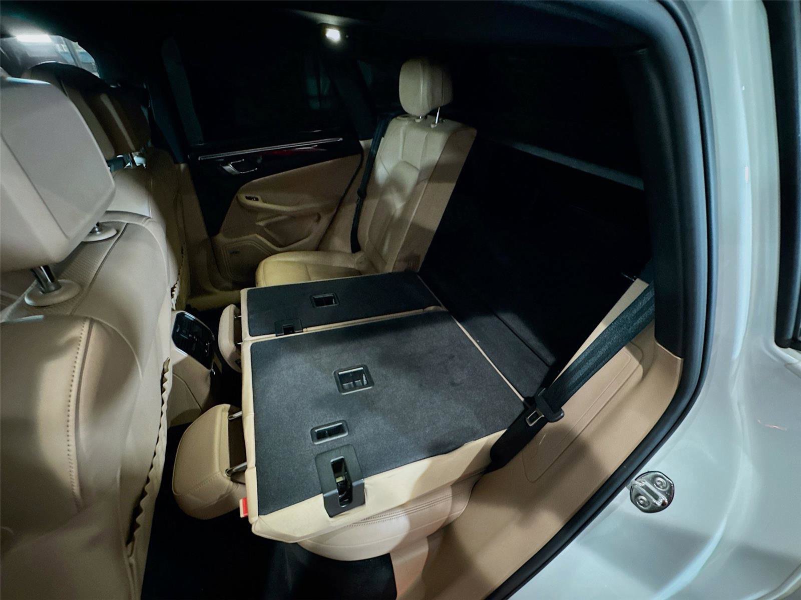 Used 2020 Porsche Macan S image 20