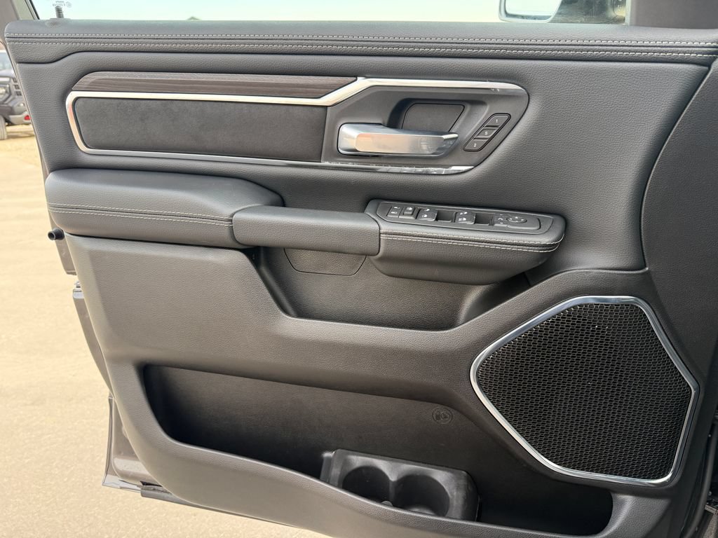 New 2026 RAM 1500 Laramie w/ Sport Appearance Package AWD/4WD image 21