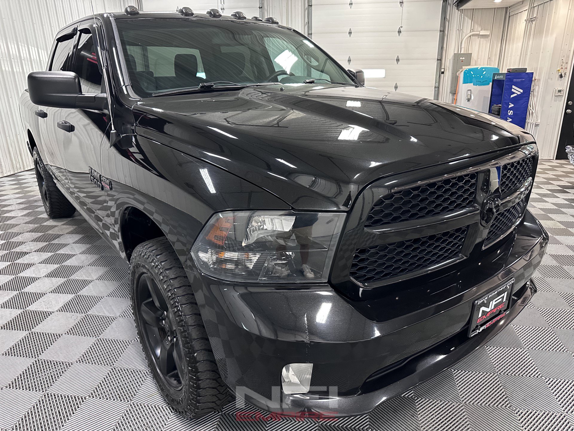 Used 2016 RAM 1500 Express w/ Black Ram 1500 Express Group AWD/4WD image 5