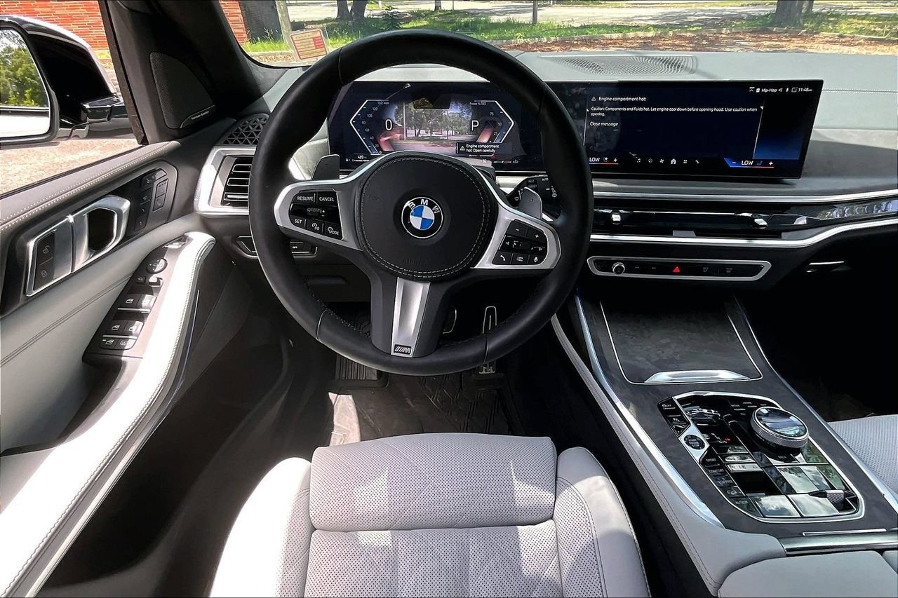 Used 2026 BMW X7 xDrive40i w/ Executive Package AWD/4WD image 8