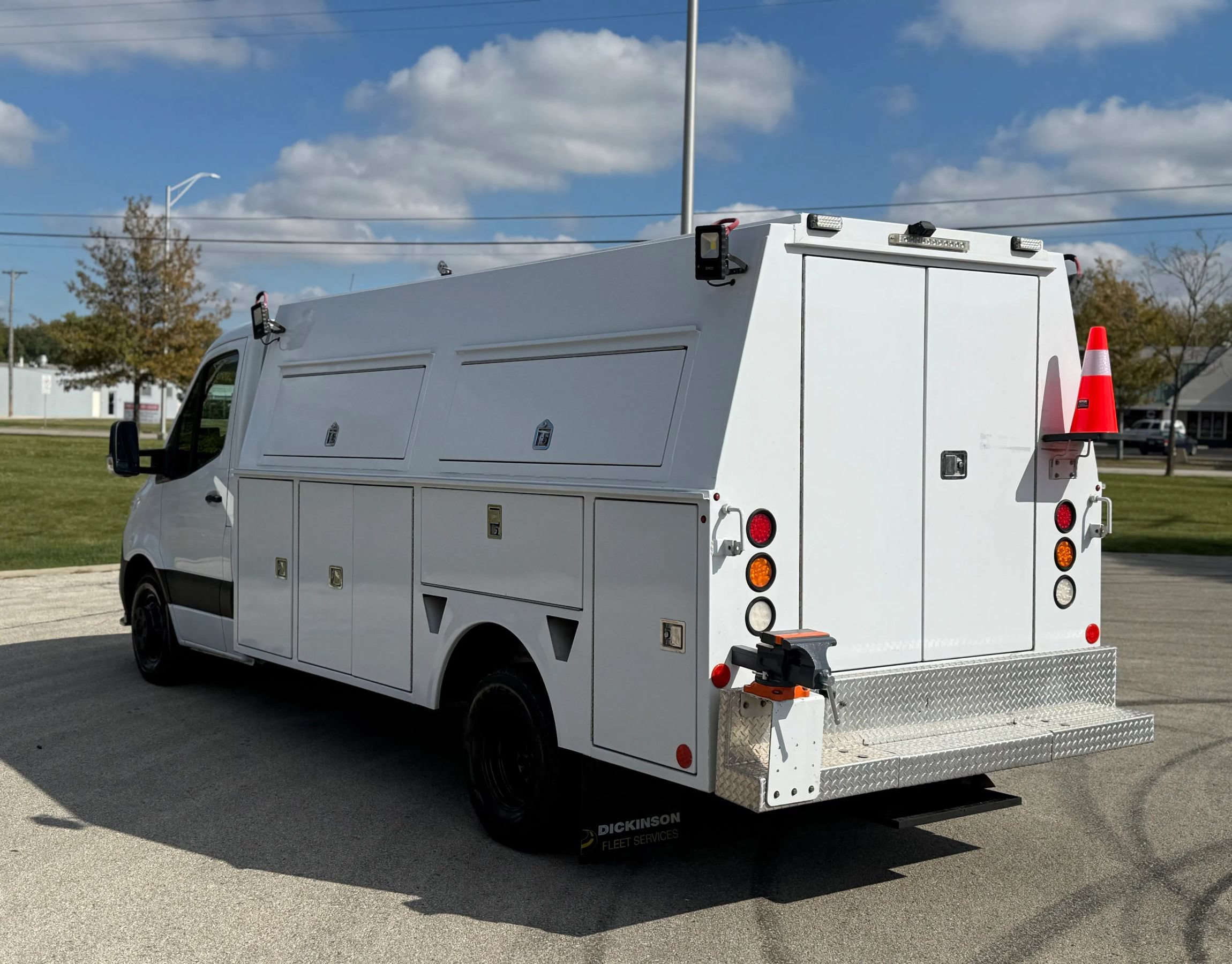 Used 2019 Freightliner Sprinter 3500 w/ Premium Package RWD image 5