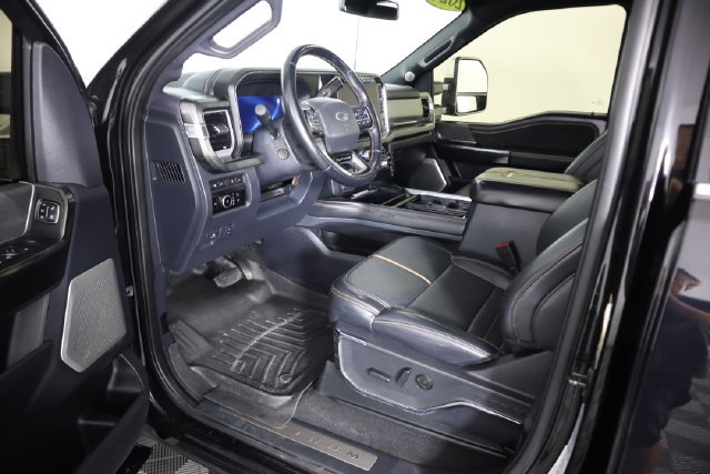 Used 2024 Ford F250 Platinum w/ FX4 Off-Road Package AWD/4WD image 35