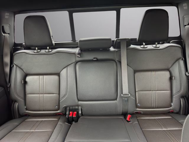 Certified 2025 Chevrolet Silverado 1500 High Country w/ High Country Premium Package AWD/4WD image 22