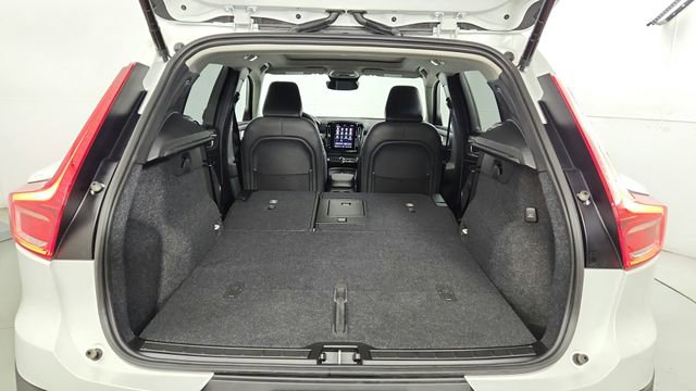Used 2026 Volvo XC40 B5 Ultra w/ Climate Package AWD/4WD image 42