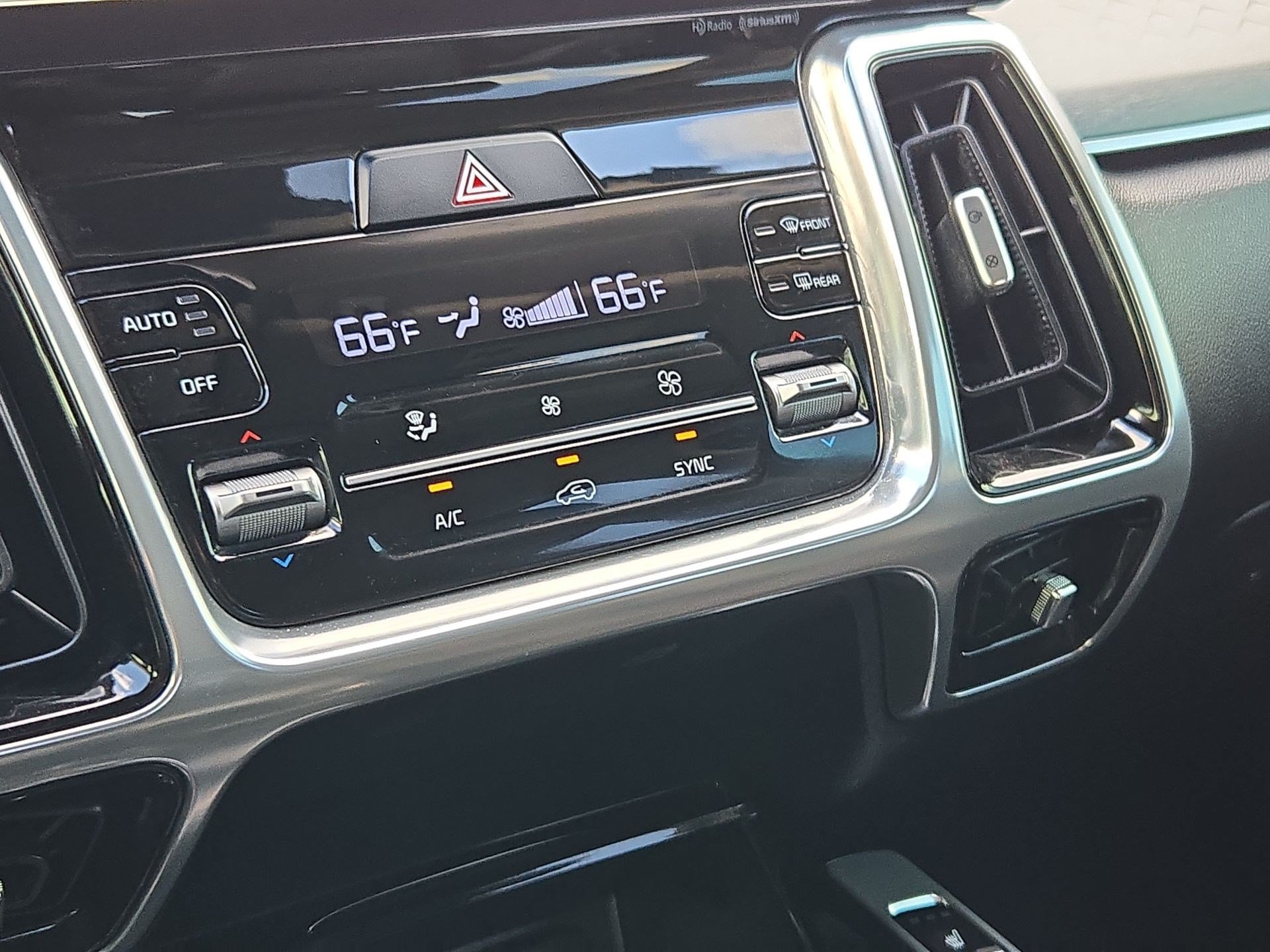 Used 2023 Kia Sorento SX FWD image 26