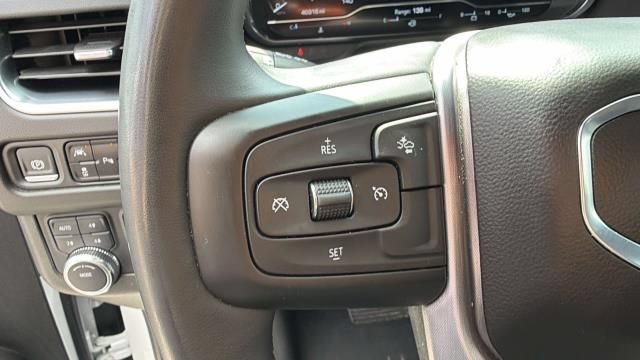 Certified 2024 GMC Yukon SLT w/ Max Trailering Package AWD/4WD image 11
