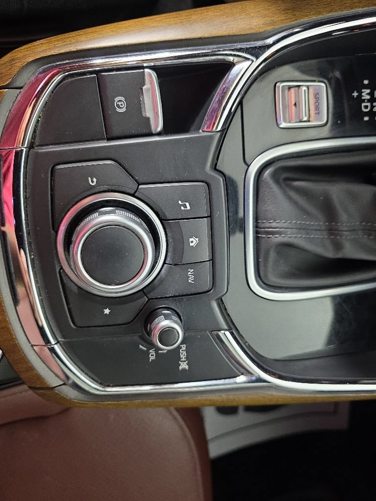 Used 2016 MAZDA CX-9 Signature AWD/4WD image 21
