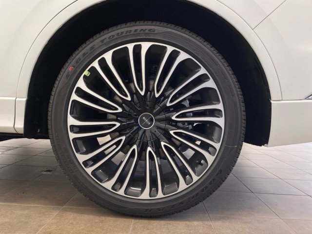 New 2025 Lincoln Aviator Black Label image 24