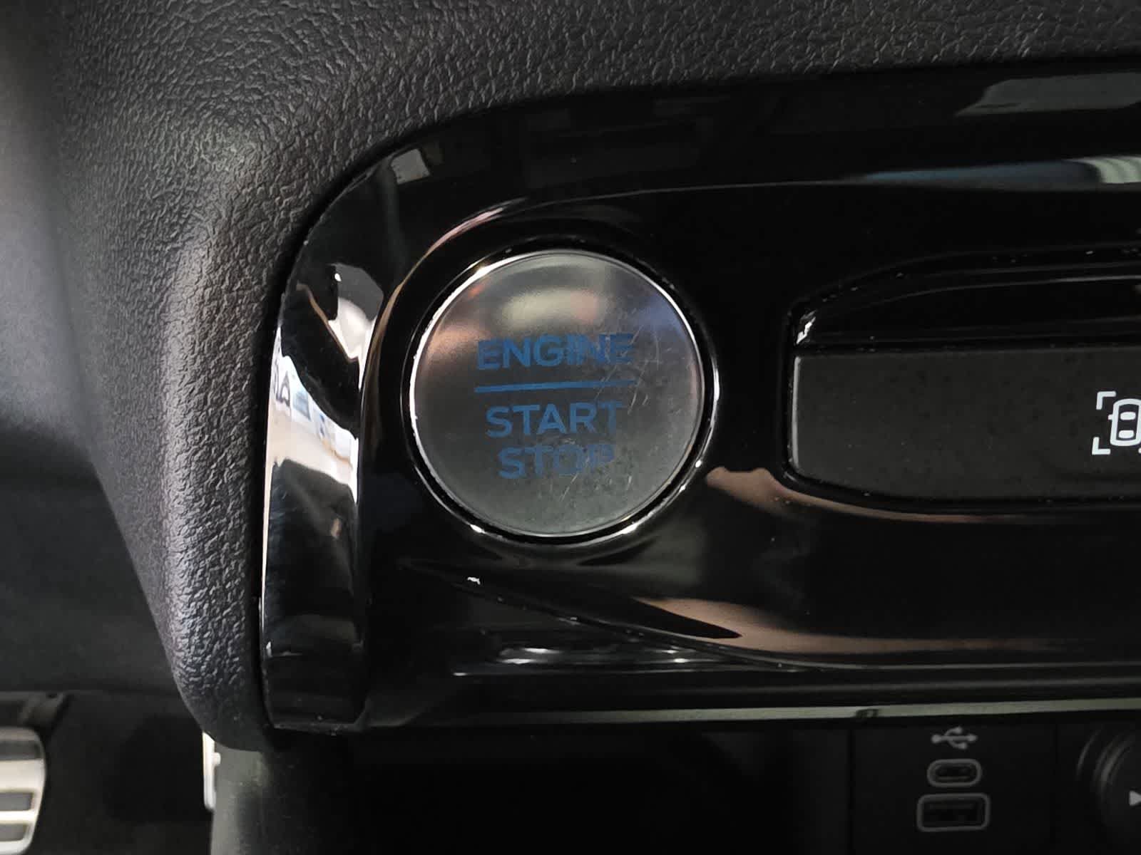 Used 2024 Ford Escape ST-Line w/ Tech Pack #1 AWD/4WD image 23